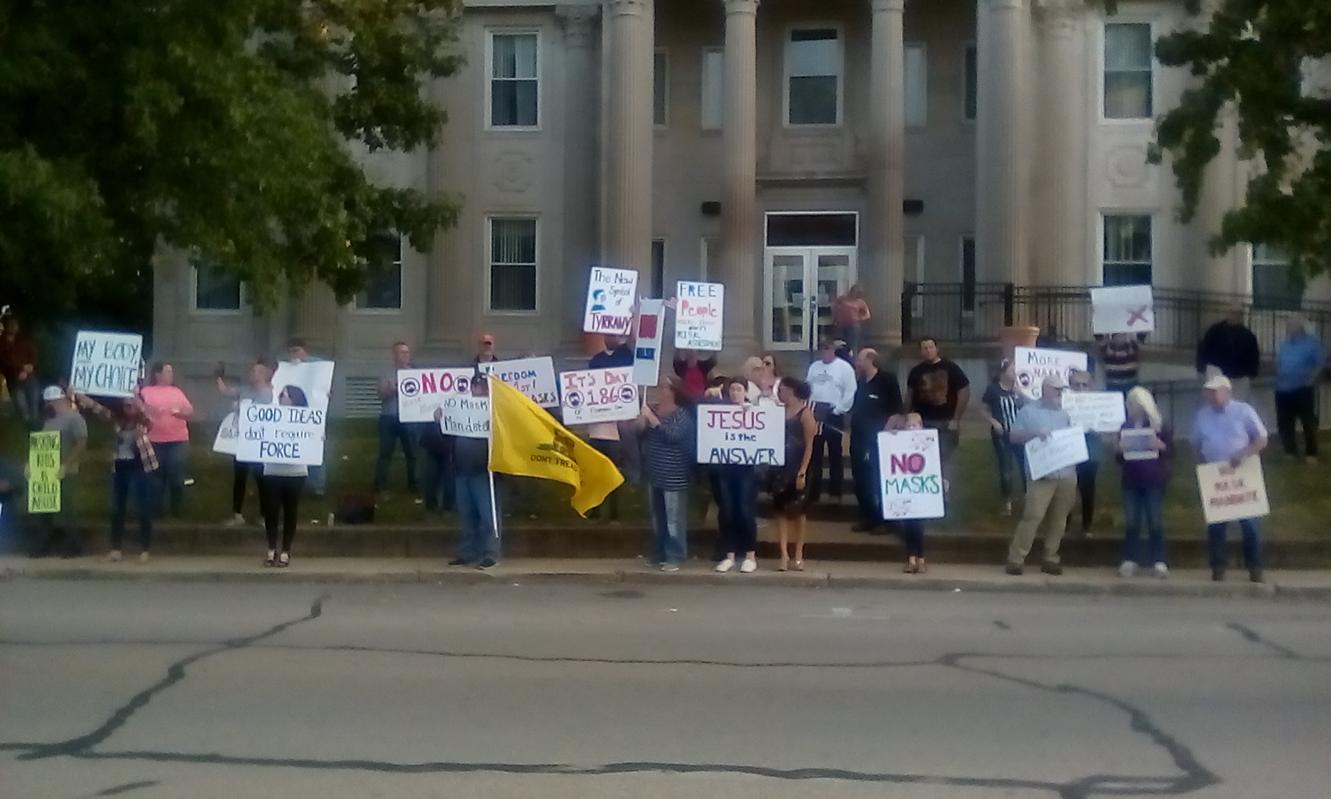 Farmington Mask Mandate Protest